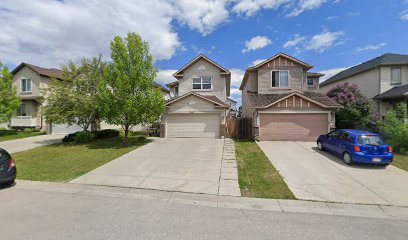 104 Covecreek Close Northeast