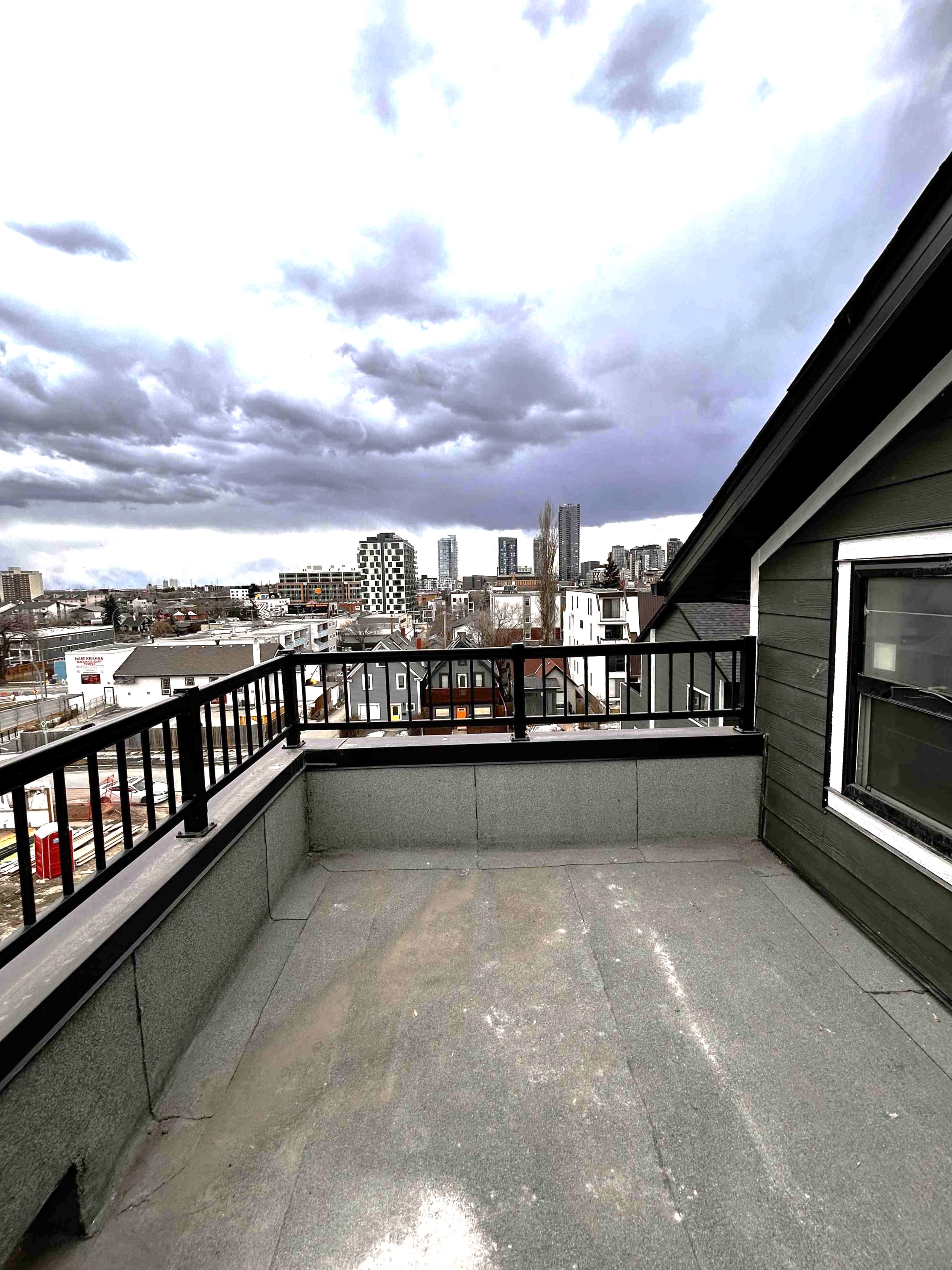 426 3 Avenue NE - 101
