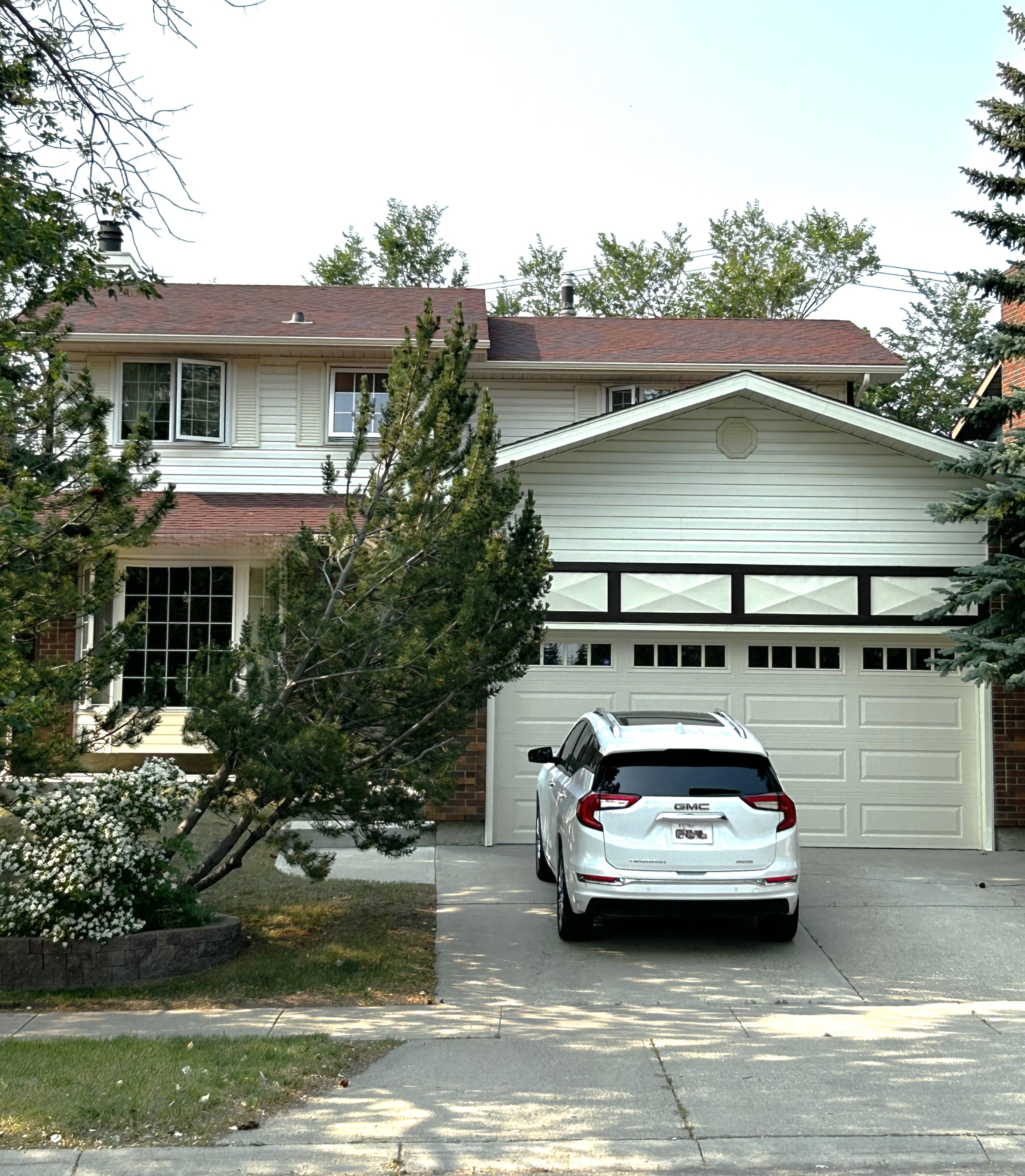 155 Millrise Drive Southwest